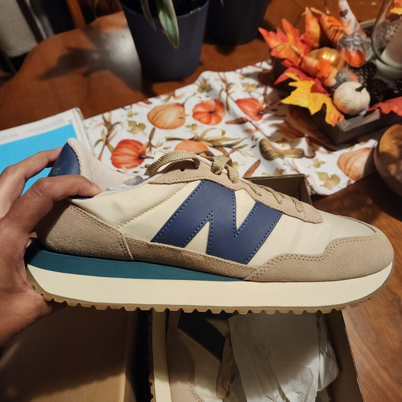 Men New Balance - Picture 7 of 8